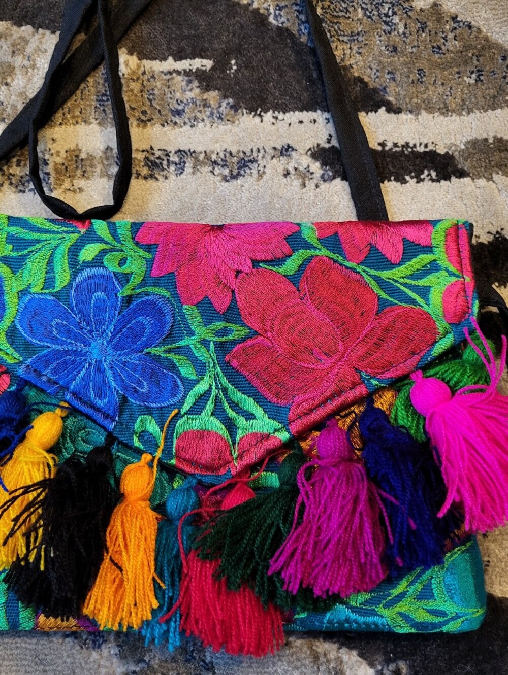 Bag Embroidered - Picture 1 of 3